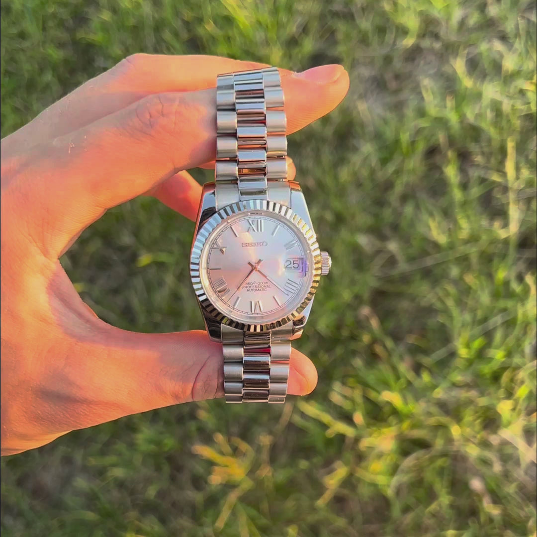 SEIKOJUST WHITE ROMAN